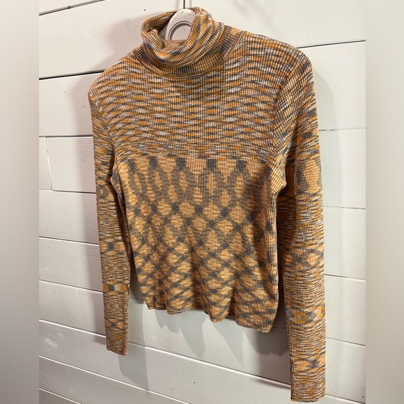 ❣️🧡URBAN OUTFITTERS - L - Geometric Turtleneck Top (NWOT) - Picture 5 of 8